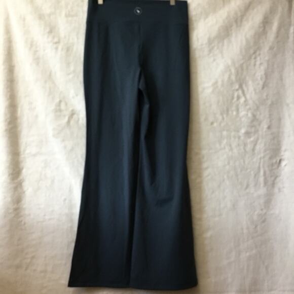 UpWest Deep Green The Flare Leggings - Picture 7 of 10